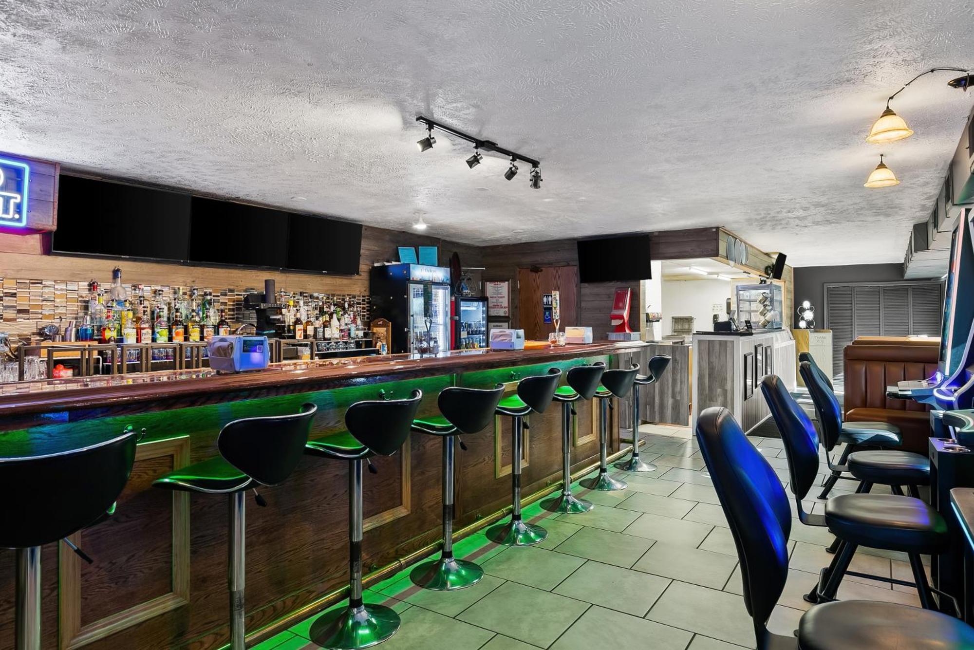 Americas Best Value Inn - Lincoln Airport Zewnętrze zdjęcie